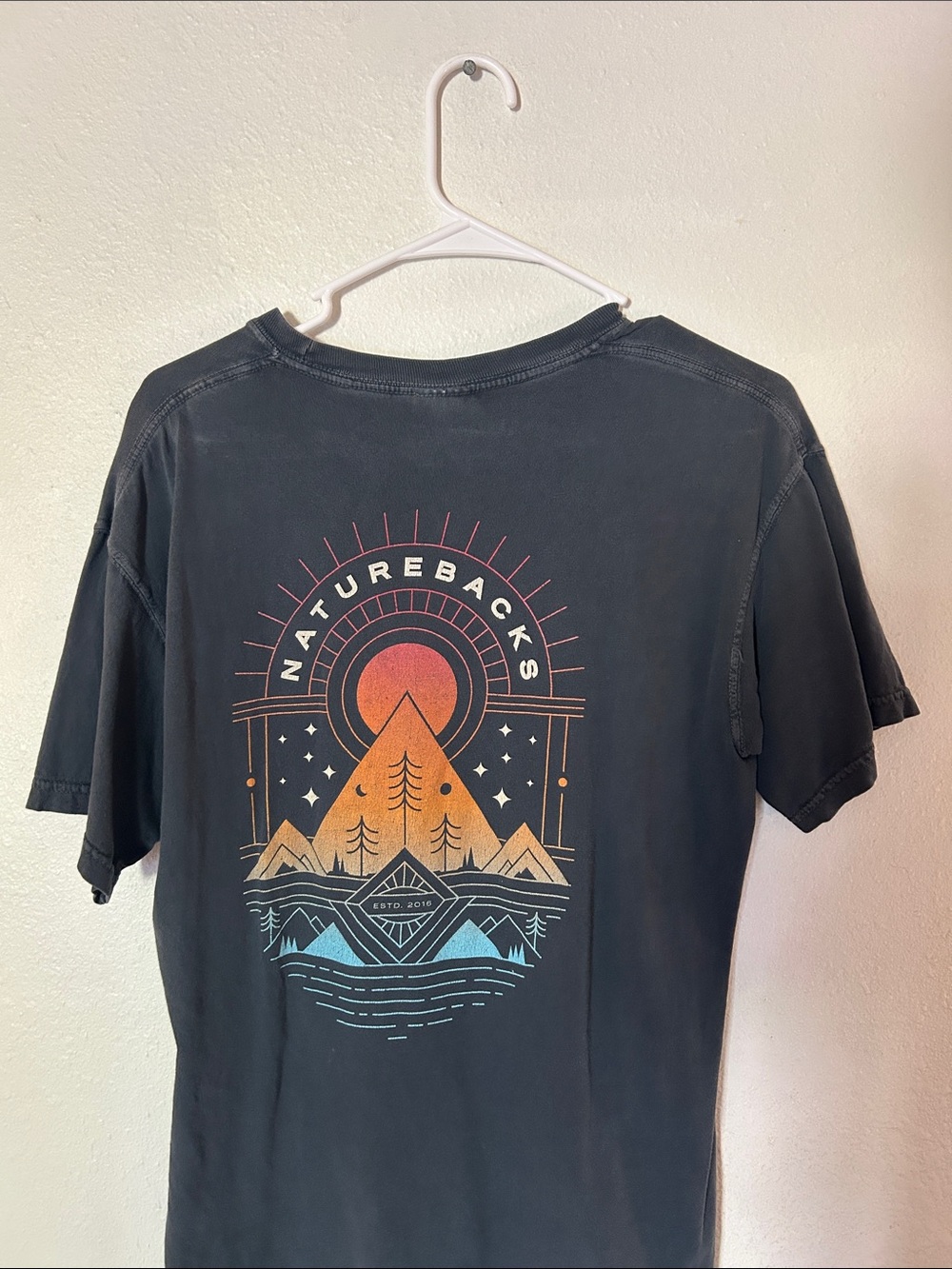 Naturebacks Men's Short Sleeve Graphic Tee - Black with Sunset Print